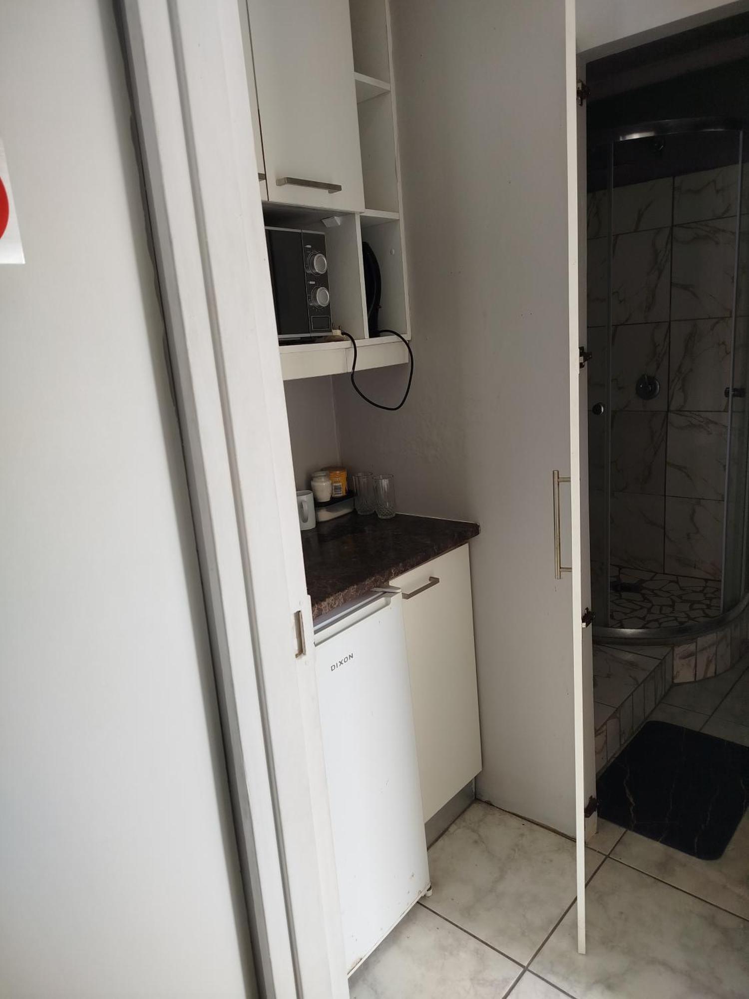 High View Accommodation East London Bagian luar foto